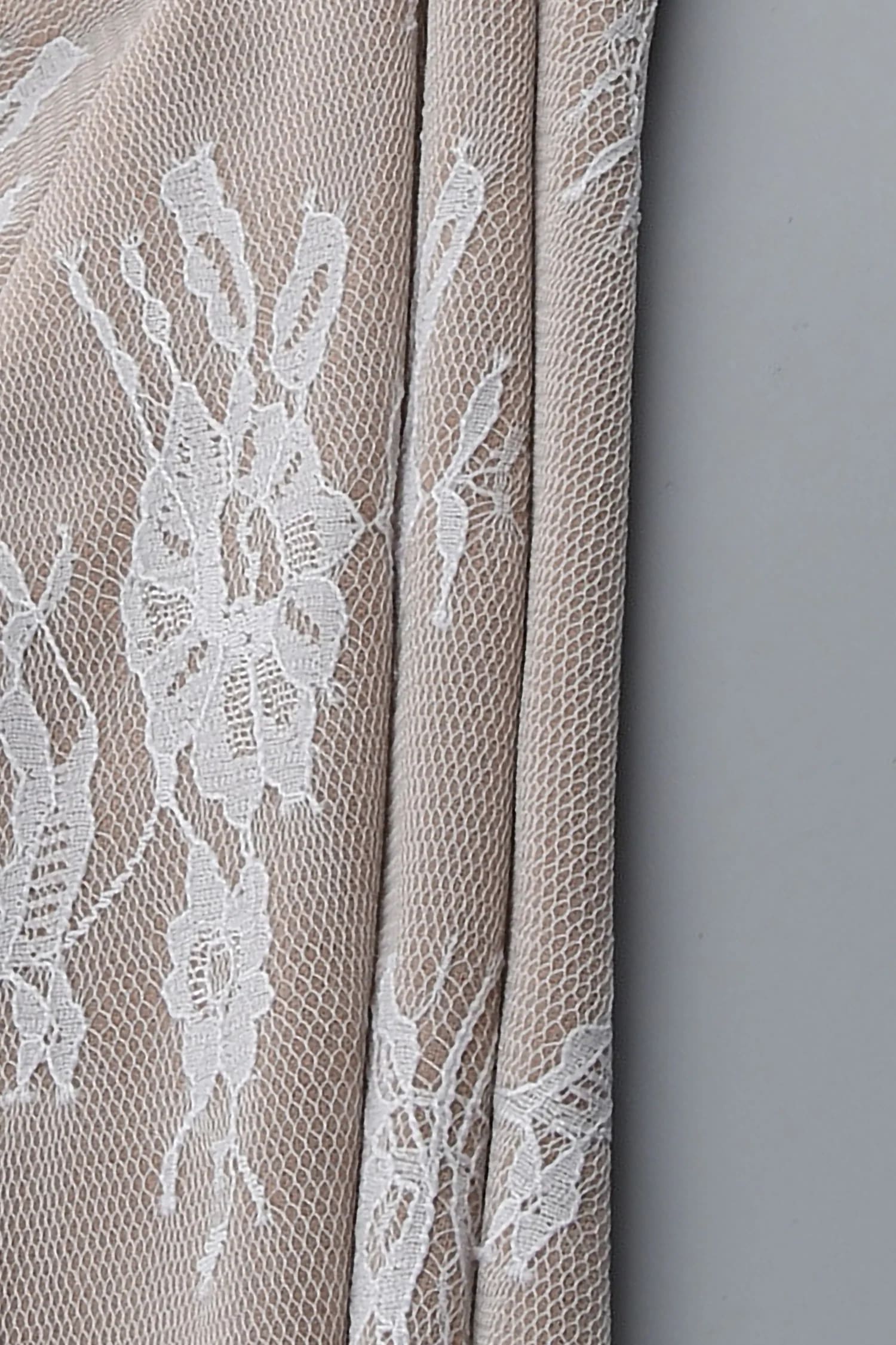 Vintage Bell Sleeve Lace Dress